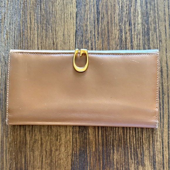Gucci Tan Leather Wallet with Gold Accent - Picture 1 of 13